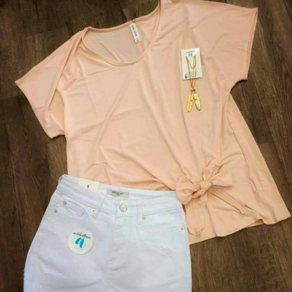Front Tie Top in Peach